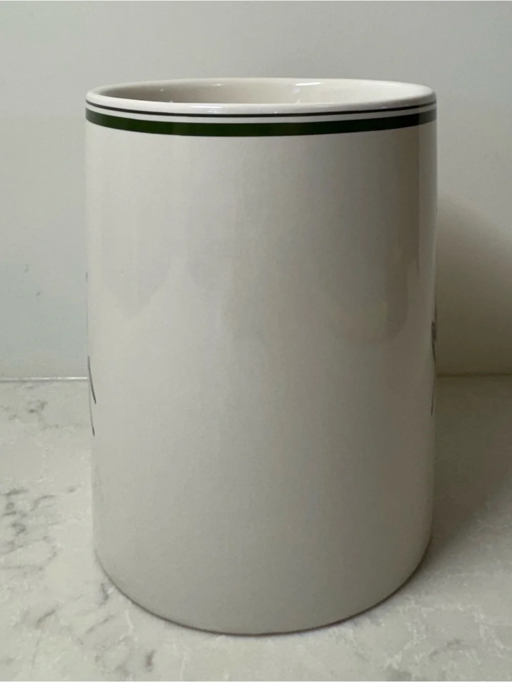 Sur La Table White Ceramic Mug with Dark Green Handle and Trim Christmas